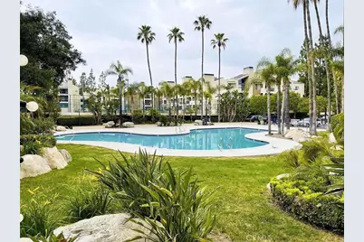 5545 Canoga Avenue #220, Woodland Hills, CA 91367 - Photo 4