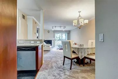 5545 Canoga Avenue #220, Woodland Hills, CA 91367 - Photo 8