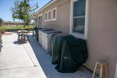 19611 Castle Harbor Court, Apple Valley, CA 92308 - Photo 20