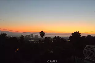 22459 Venido, Woodland Hills, CA 91364 - Photo 66