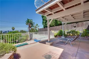 22459 Venido, Woodland Hills, CA 91364 - Photo 38