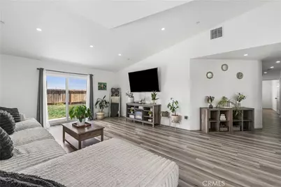 7821 Fir, California City, CA 93505 - Photo 6