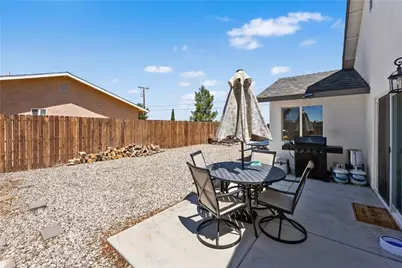 7821 Fir, California City, CA 93505 - Photo 36