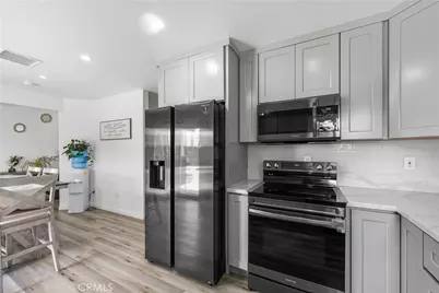 7821 Fir, California City, CA 93505 - Photo 18