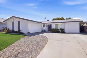 21052 Kingscrest, Saugus, CA 91350 - Photo 1