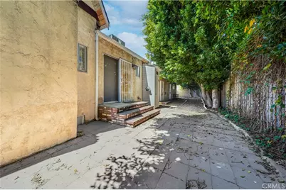 11139 Cohasset, Los Angeles, CA 91352 - Photo 30