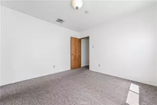 11139 Cohasset, Los Angeles, CA 91352 - Photo 6