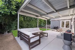 6458 Hanna, Woodland Hills, CA 91303 - Photo 20