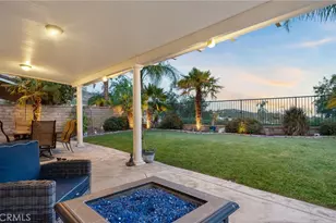 22238 Evening Star Ct, Saugus, CA 91390 - Photo 12