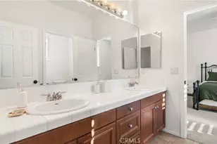 22238 Evening Star Ct, Saugus, CA 91390 - Photo 52