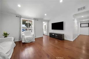 19347 Four Oaks St, Canyon Country, CA 91351 - Photo 10