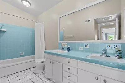 11240 Encino Avenue, Granada Hills, CA 91344 - Photo 42