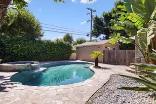 15460 Sylvan St, Van Nuys, CA 91411 - Photo 38
