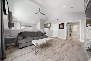 24238 Cary Ct, Newhall, CA 91321 - Photo 36