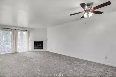 5500 Owensmouth Avenue #228, Woodland Hills, CA 91367 - Photo 2