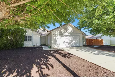 44111 Acacia Street, Lancaster, CA 93535 - Photo 2