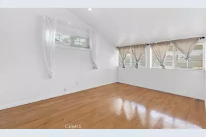 21025 Blythe Street, Canoga Park, CA 91304 - Photo 6