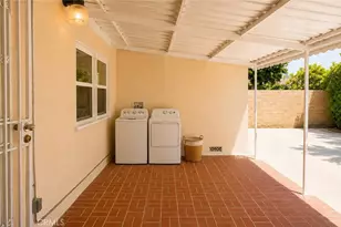 17144 Burton St, Lake Balboa, CA 91406 - Photo 14