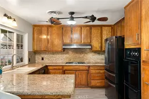 43946 Galion, Lancaster, CA 93536 - Photo 6