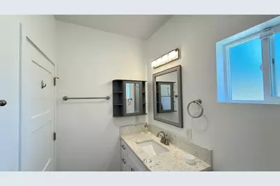 21224 W Rinaldi, Chatsworth, CA 91311 - Photo 20