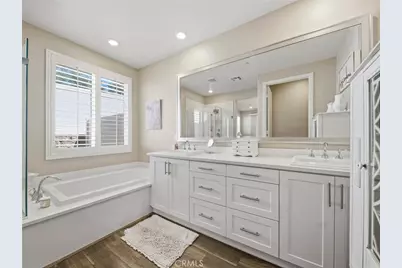 20558 Martingale, Saugus, CA 91350 - Photo 14