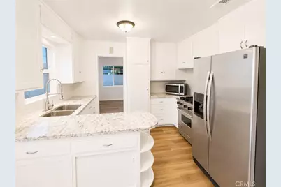 9170 Omelveny, Los Angeles, CA 91352 - Photo 18