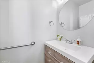 28020 Newbird Dr, Saugus, CA 91350 - Photo 14