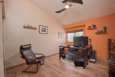 28722 Darrow, Saugus, CA 91390 - Photo 32