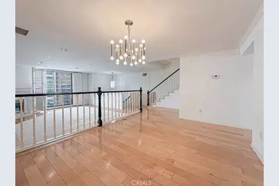 18100 Burbank Boulevard #24, Tarzana, CA 91356 - Photo 14