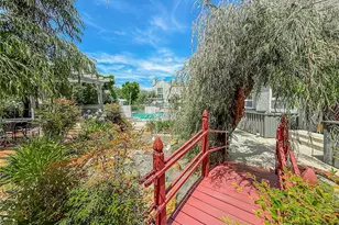 18100 Burbank Blvd, Tarzana, CA 91356 - Photo 36