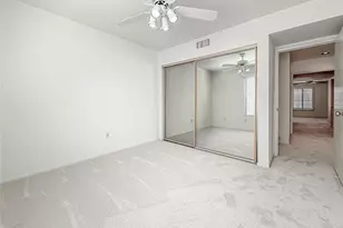 18100 Burbank Blvd, Tarzana, CA 91356 - Photo 28