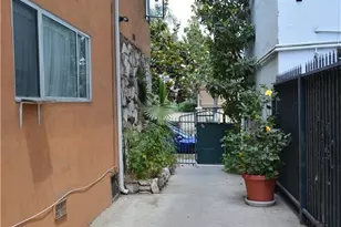 749 S Berendo, Los Angeles, CA 90005 - Photo 18