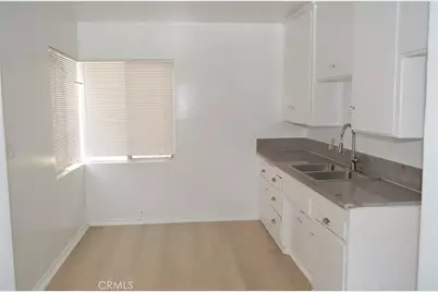 749 S Berendo, Los Angeles, CA 90005 - Photo 2