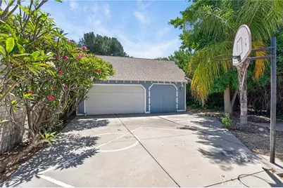 9140 Noble Avenue, North Hills, CA 91343 - Photo 48