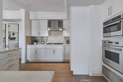 432 S Willaman Drive #401, Los Angeles, CA 90048 - Photo 16
