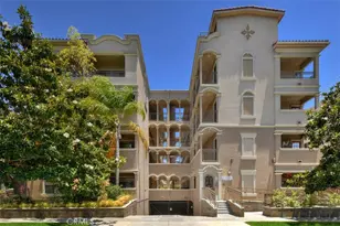 432 S Willaman Dr, Los Angeles, CA 90048 - Photo 1