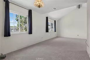 13265 Parkland Cir, Sylmar, CA 91342 - Photo 2