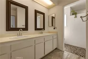 8933 Willis, Panorama City, CA 91402 - Photo 14