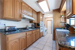 8101 Delco, Winnetka, CA 91306 - Photo 12
