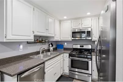 1346 E Hillcrest #40, Thousand Oaks, CA 91362 - Photo 8