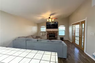 1705 Lightcap St, Lancaster, CA 93535 - Photo 10