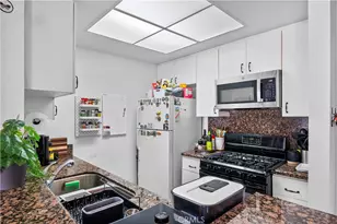 19350 Sherman Way, Reseda, CA 91335 - Photo 20
