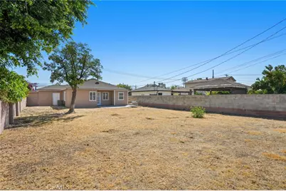 9725 Haddon, Pacoima, CA 91331 - Photo 32