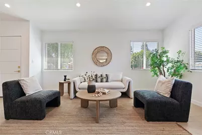 7333 McLaren, West Hills, CA 91307 - Photo 4
