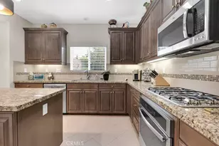 13995 Burdock Dr, Moorpark, CA 93021 - Photo 16