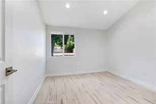 9661 Hayvenhurst Ave, Northridge, CA 91343 - Photo 14