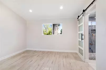 9661 Hayvenhurst Avenue, Northridge, CA 91343 - Photo 16