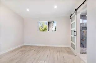 9661 Hayvenhurst Ave, Northridge, CA 91343 - Photo 16