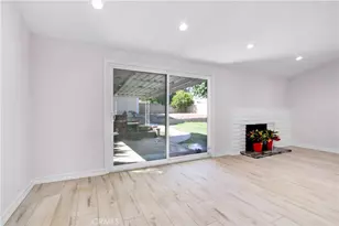 9661 Hayvenhurst Ave, Northridge, CA 91343 - Photo 24