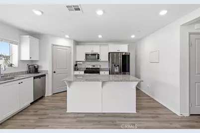 4384 W Avenue J-5, Lancaster, CA 93536 - Photo 4
